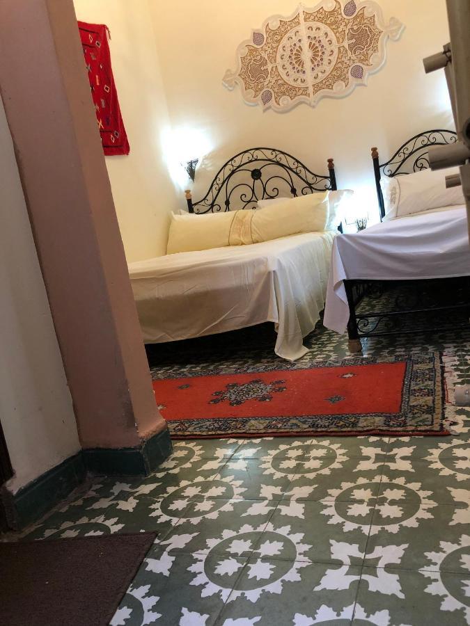 Dar Lalla Wafae Fez Bagian luar foto