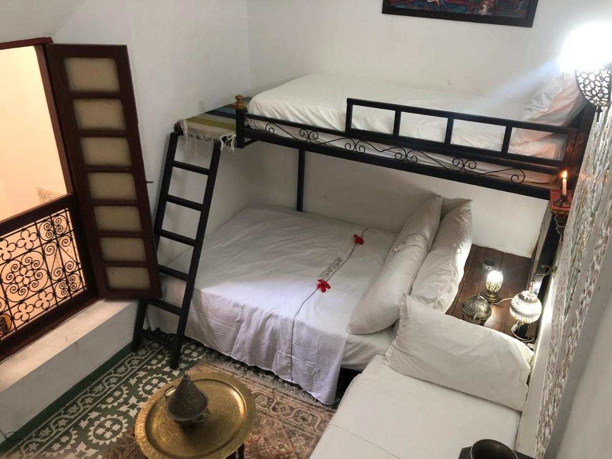 Dar Lalla Wafae Fez Bagian luar foto