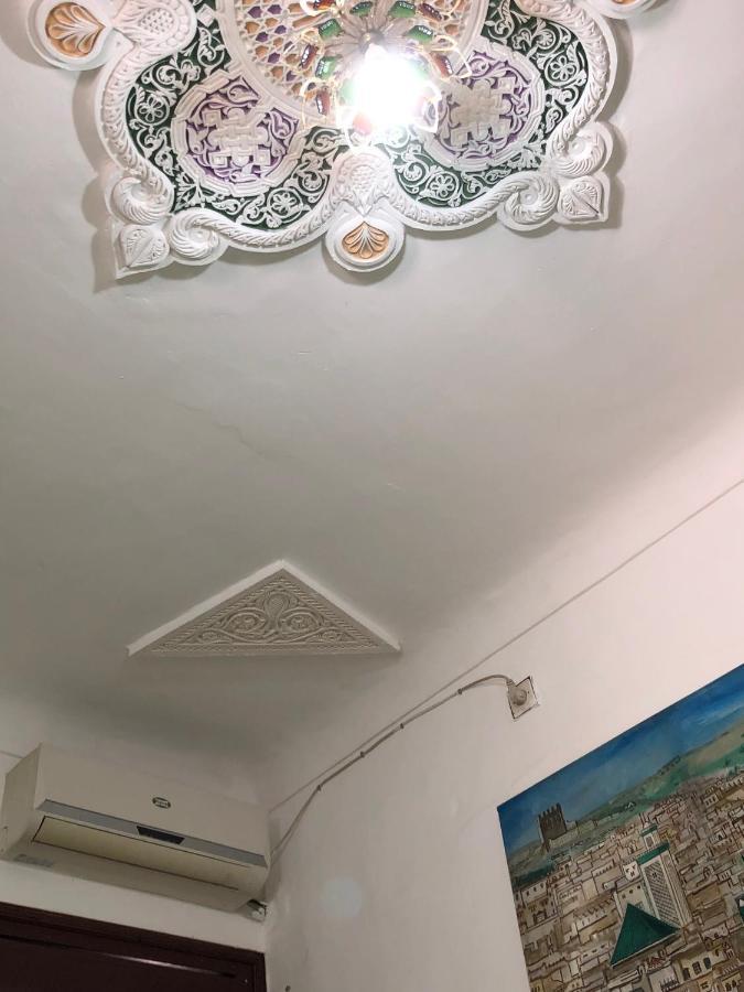 Dar Lalla Wafae Fez Bagian luar foto