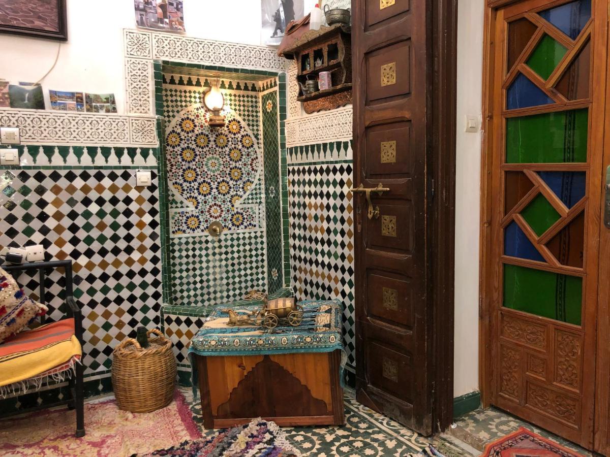 Dar Lalla Wafae Fez Bagian luar foto